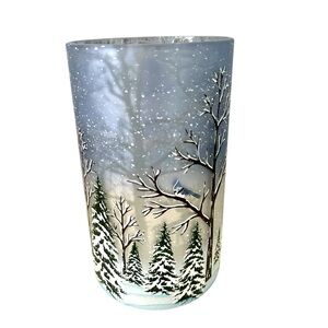 NWT Yankee candle Winter Forest Glass Accent